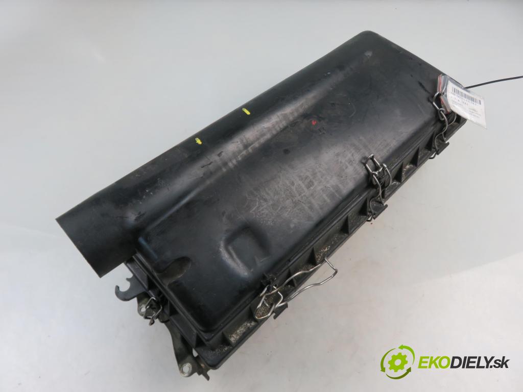 MERCEDES-BENZ KOMBI T-Model (S124) KOMBI 1987 80,00 3.0 D (124.190) 109 - OM 603.912 2996,00 Obal filtra vzduchu 6030940104 ; 6030940203 (Obaly filtrov vzduchu)