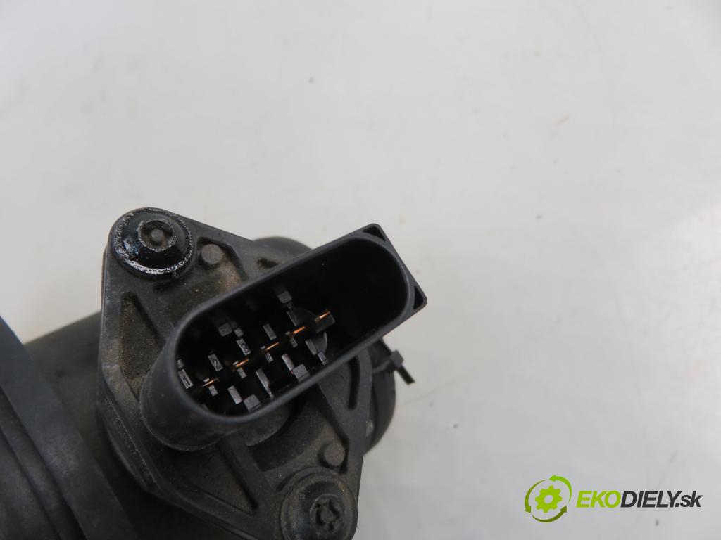 SEAT IBIZA III (6L1) HB 2004 55,00 1.4 TDI 75 - AMF 1422,00 váha vzduchu vzduchu F00C2G2055 ; 0281002531 ; 038906461B