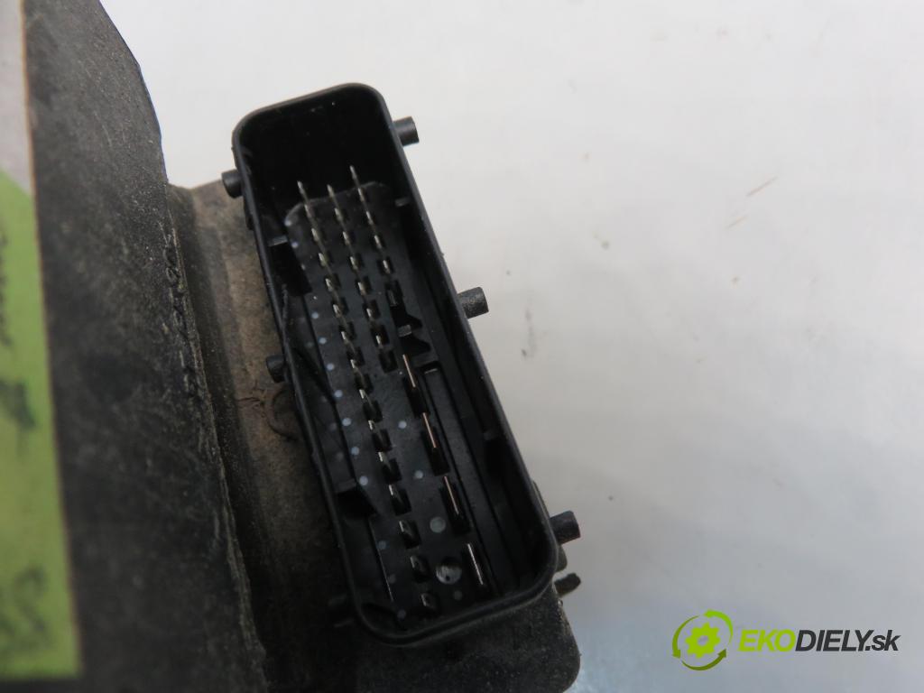 AUDI A6 Avant (4B5, C5) KOMBI 2000 121,00 2.4 - AML 2393,00 Pumpa ABS 0273004574 (Pumpy ABS)