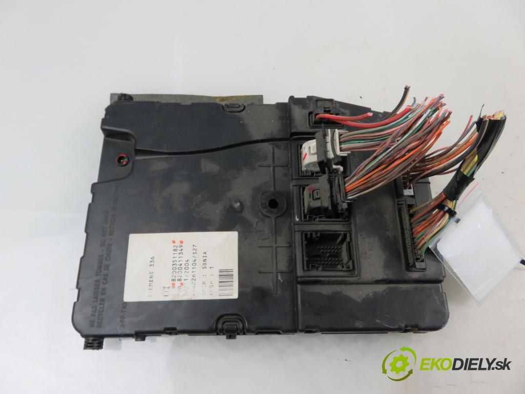 RENAULT MEGANE II (BM0/1_, CM0/1_) HB 2004 60,00 1.5 dCi 82 - K9K 722 1461,00 MODUL BSI 8200351182 ; 8200411349