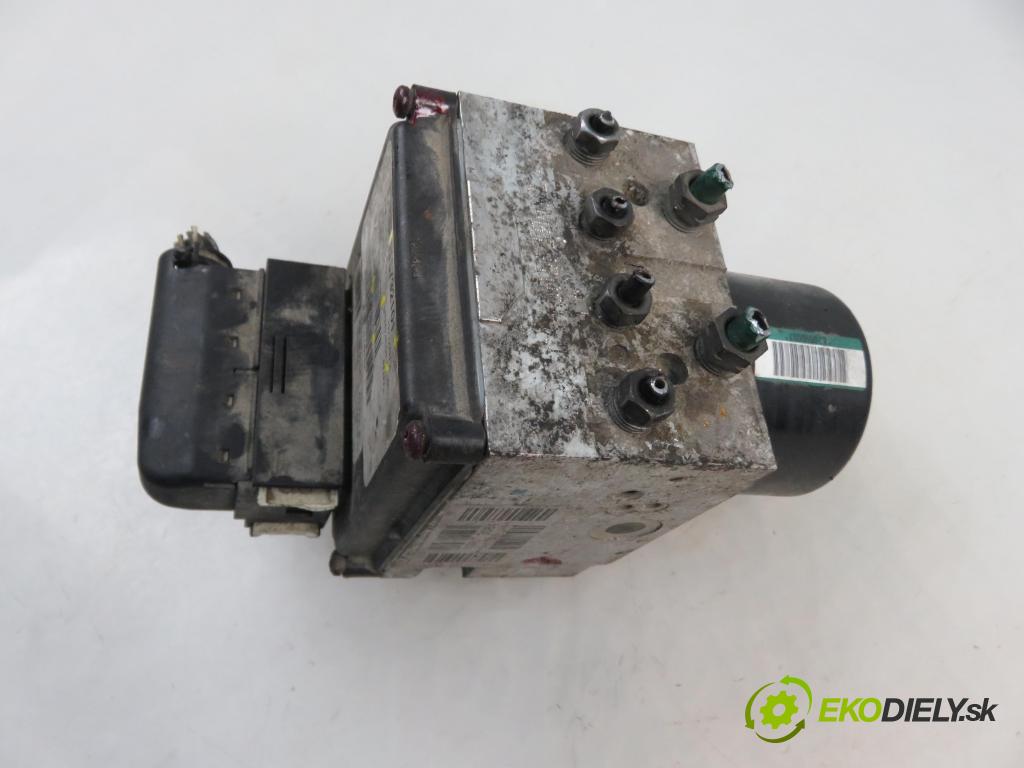 PEUGEOT 407 SW (6E_) KOMBI 2005 80,00 1.6 HDi 110 - 9HZ (DV6TED4) 1560,00 Pumpa ABS S118676001 ; 15732101 ; 9657462080 (Pumpy ABS)