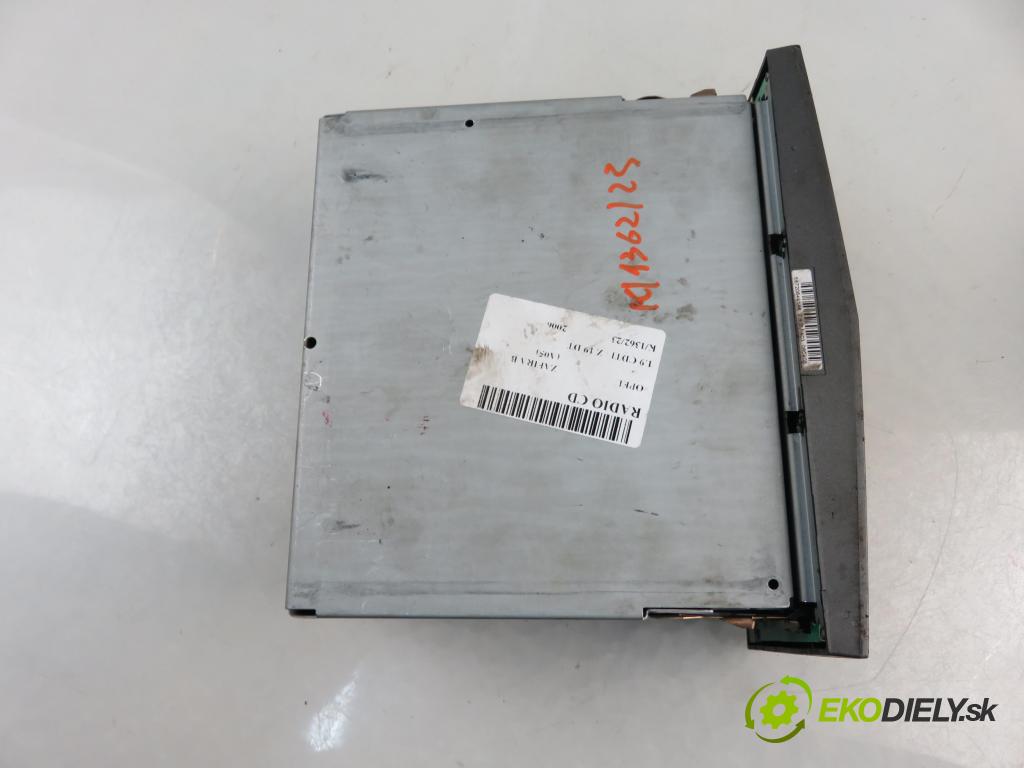 OPEL ZAFIRA B (A05) VAN 2006 88,00 1.9 CDTI 8V 120 - Z 19 DT 1910,00 RADIO CD 13190856 ; 13208194