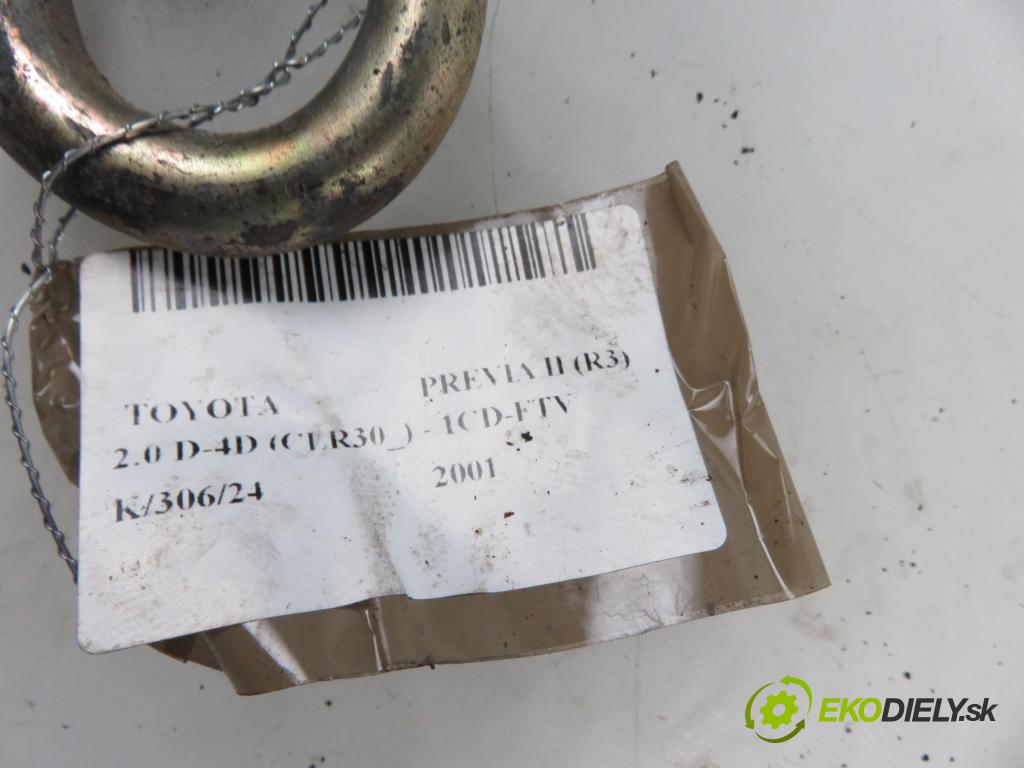 TOYOTA PREVIA (_R3_) MINIVAN 2001 85,00 2.0 D-4D 116 - 1CD-FTV 1995,00 Hák / ucho tažné