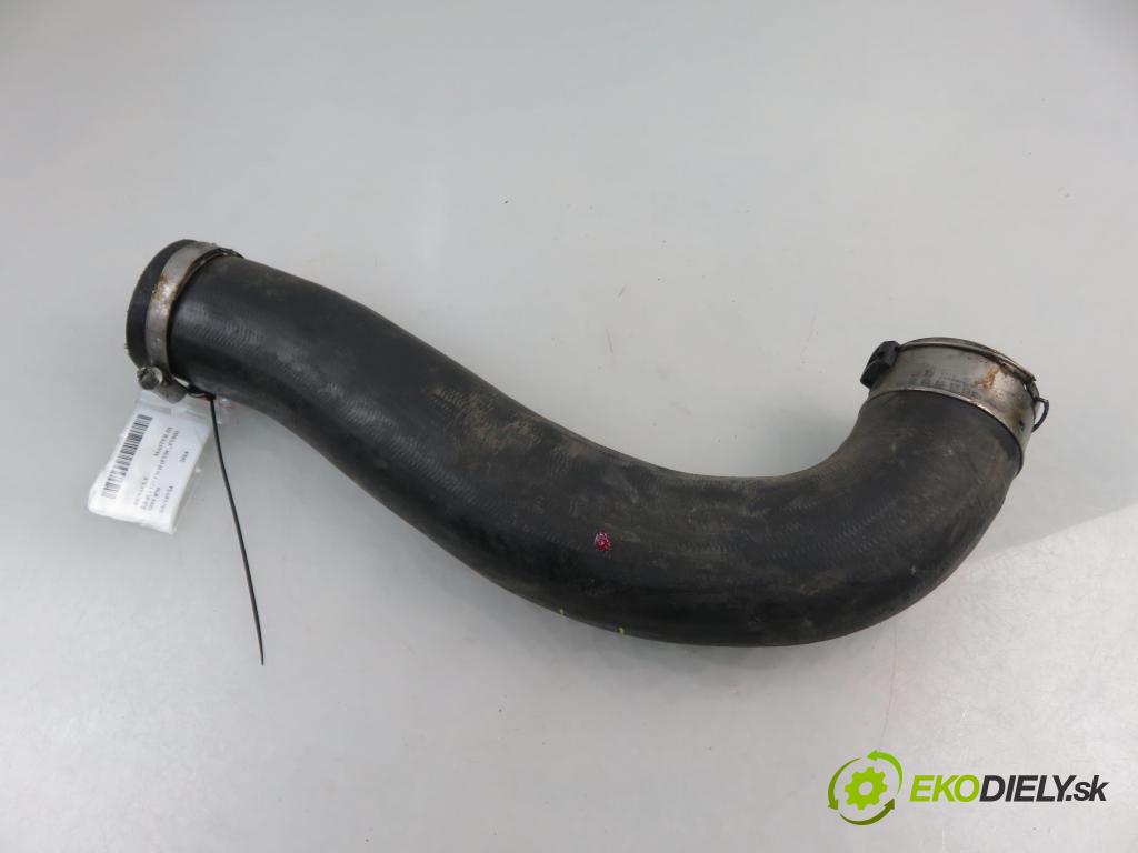 RENAULT MASTER III Skrzynia (FV) FURGON 2014 92,00 2.3 dCi 125 FWD (FV0C, FV0D) - M9T 870 2299,00 Rúra intercoolera turba 6670859A