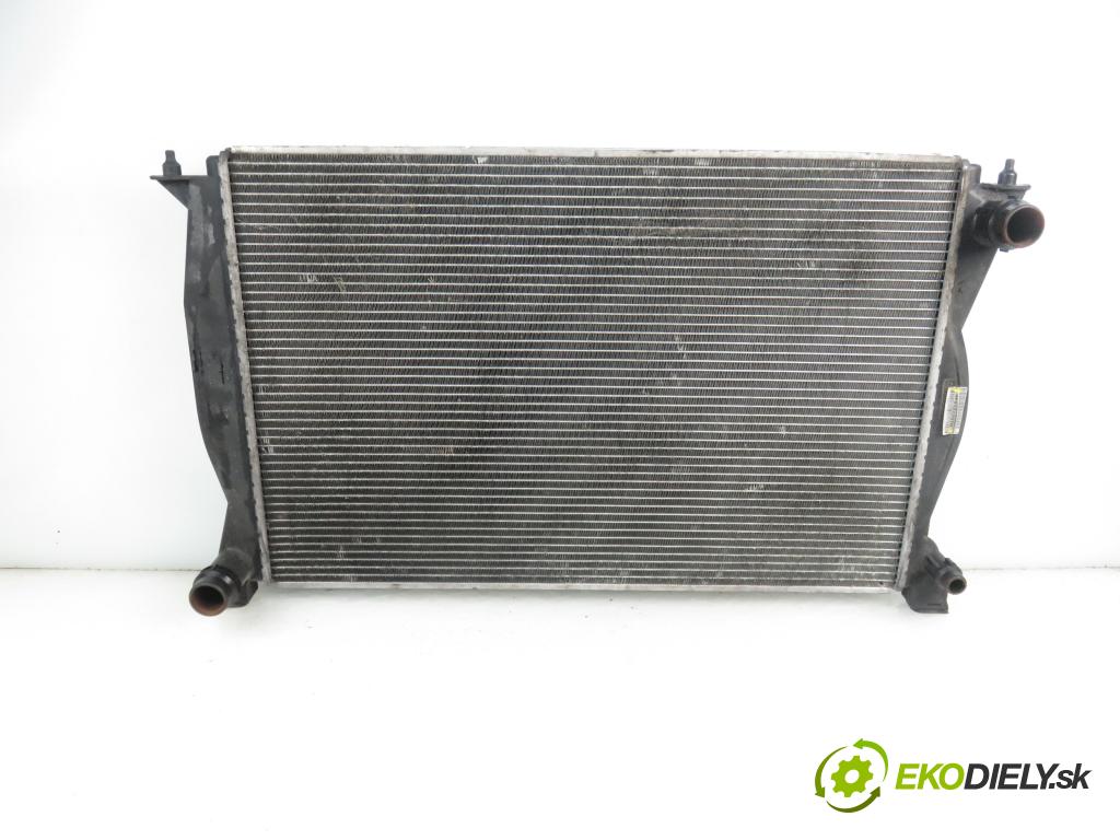 AUDI A6 (4F2, C6) SEDAN 2006 165,00 3.0 TDI quattro - BMK 2967,00 chladič vody 4F0121251N
