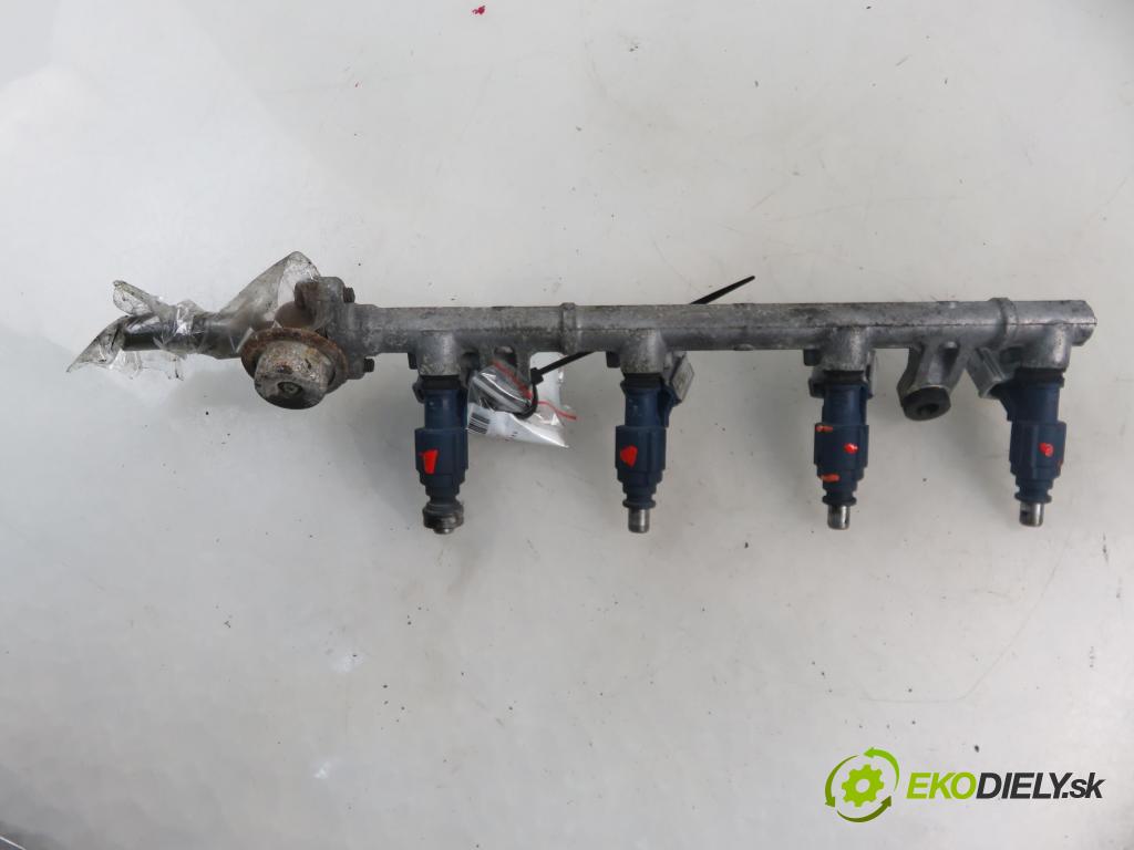 TOYOTA YARIS (_P1_) HB 2002 50,00 1.0 VVT- i 68 - 1SZ-FE 998,00 Lišta vstrekovacia 0280156067 (Vstrekovacie lišty)