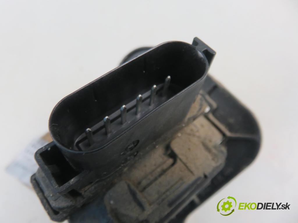 FORD TRANSIT Furgon (FA_ _) FURGON 2011 63,00 2.2 TDCi - P8FA 2198,00 Potenciometer plynového pedálu 6C119F836CD ; 6PV00923820 (Pedále)