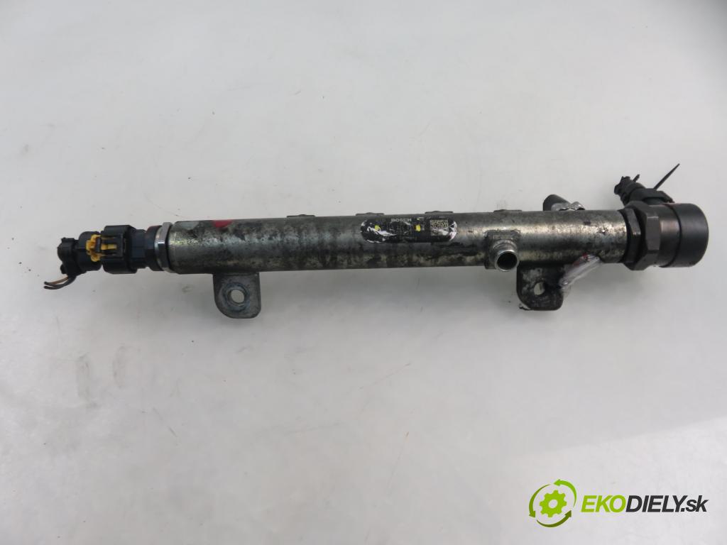 SAAB 9-3 (YS3F) SEDAN 2005 110,00 1.9 TiD - Z 19 DTH 1910,00 Lišta vstrekovacia 0445214057 ; 0281002507  (Vstrekovacie lišty)