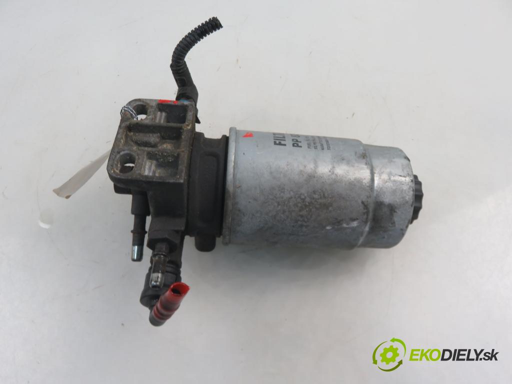 IVECO DAILY III skrzynia FURGON 2003 92,00 2.8 JTD 125 - 8140.43S 2798,00 Obal filtra paliva  (Obaly filtrov paliva)