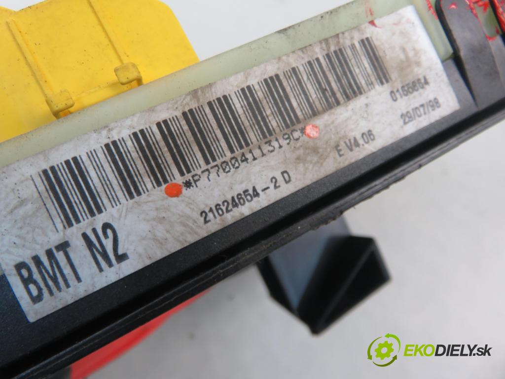 RENAULT CLIO II (BB_, CB_) HB 1998 55,00 1.4 (B/CB0C) - E7J 780 1390,00 MODUL BSI P7700411319C