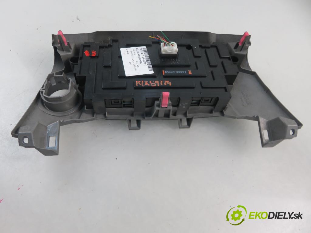 TOYOTA RAV 4 III (_A3_) SUV 2007 130,00 2.2 D 4WD 177 - 2AD-FHV 2231,00 Panel kúrenia KLIMATRONIK 5590042250