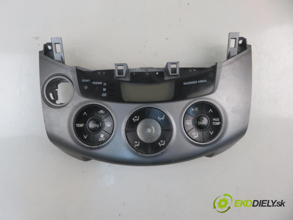 TOYOTA RAV 4 III (_A3_) SUV 2007 130,00 2.2 D 4WD 177 - 2AD-FHV 2231,00 Panel kúrenia KLIMATRONIK 5590042250