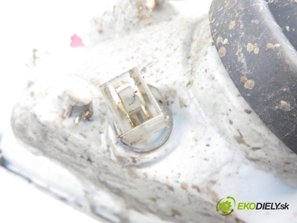 FIAT CINQUECENTO (170_) HB 1997 22,00 0.7 i (170AD) - 170 A.046 704,00 Svetlo PP