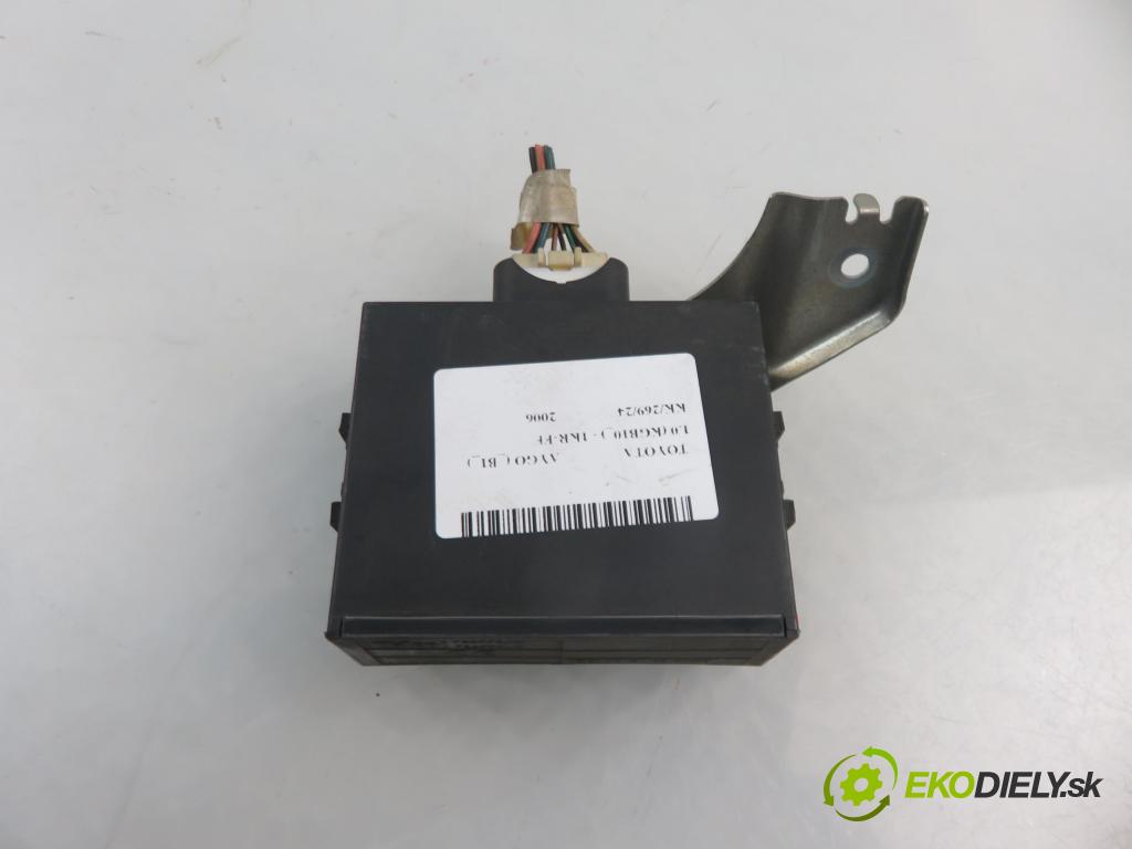 TOYOTA AYGO (_B1_) HB 2006 50,00 1.0 68 - 1KR-FE 998,00 MODUL komfortu 897400H01000