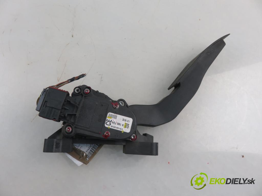 OPEL VECTRA C (Z02) SEDAN 2002 90,00 1.8 16V 122 - Z 18 XE 1796,00 Potenciometer plynového pedálu 9186724CE ; 6PV00832200 (Pedále)