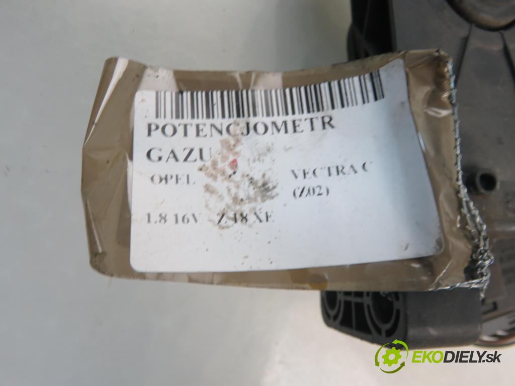 OPEL VECTRA C (Z02) SEDAN 2002 90,00 1.8 16V 122 - Z 18 XE 1796,00 Potenciometer plynového pedálu 9186724CE ; 6PV00832200 (Pedále)