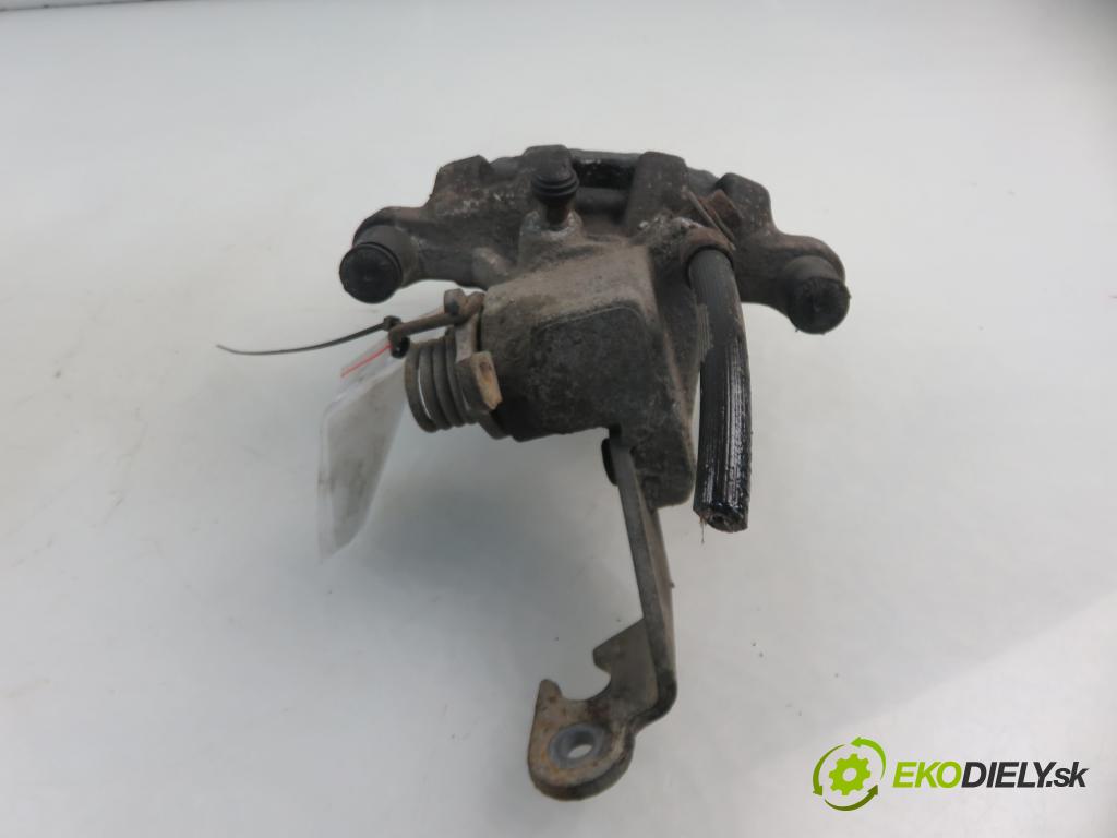 NISSAN PRIMERA Kombi (WP12) KOMBI 2003 88,00 1.9 dCi 120 - F9Q 1870,00 Brzdič strmeň pravé zadné