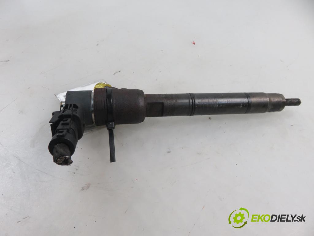 KIA CEE'D liftback (ED) HB 2007 85,00 1.6 CRDi 115 - D4FB 1582,00 vstrekovač 338002A400 ; 0445110256 (Vstrekovače)