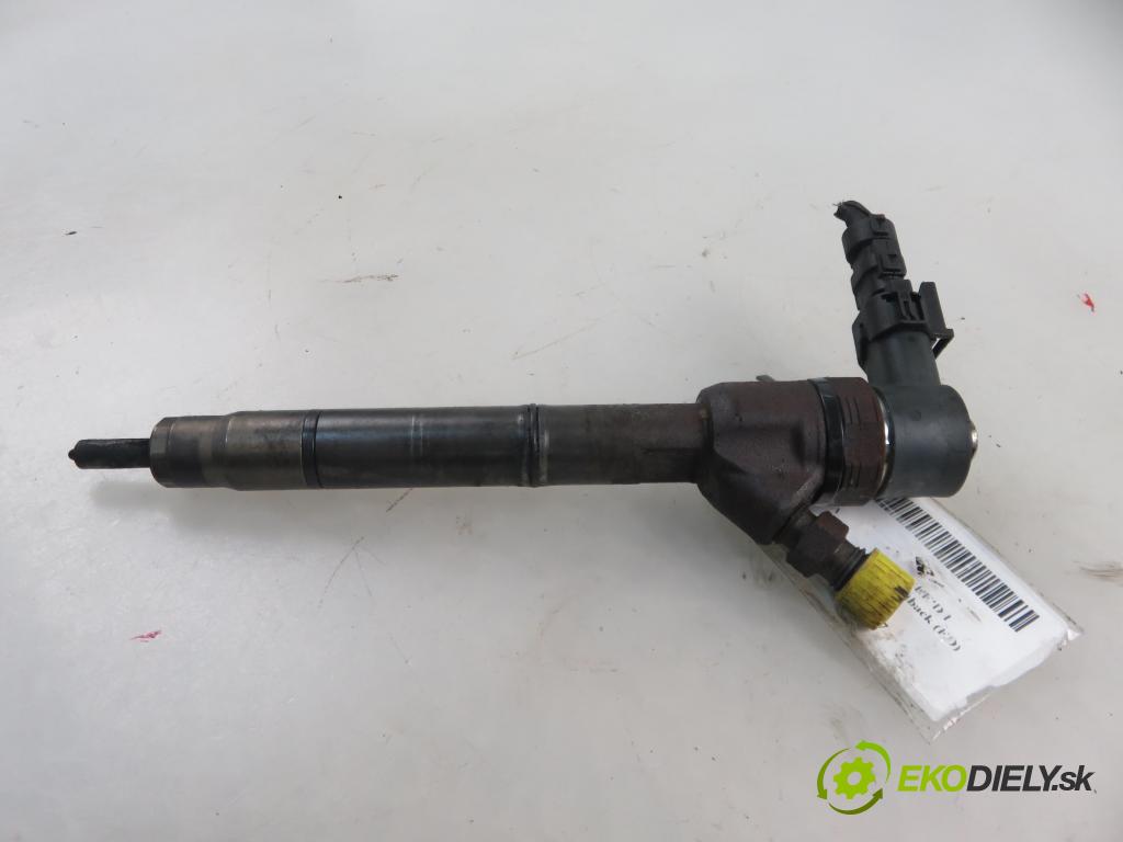 KIA CEE'D liftback (ED) HB 2007 85,00 1.6 CRDi 115 - D4FB 1582,00 vstrekovač 338002A400 ; 0445110256 (Vstrekovače)