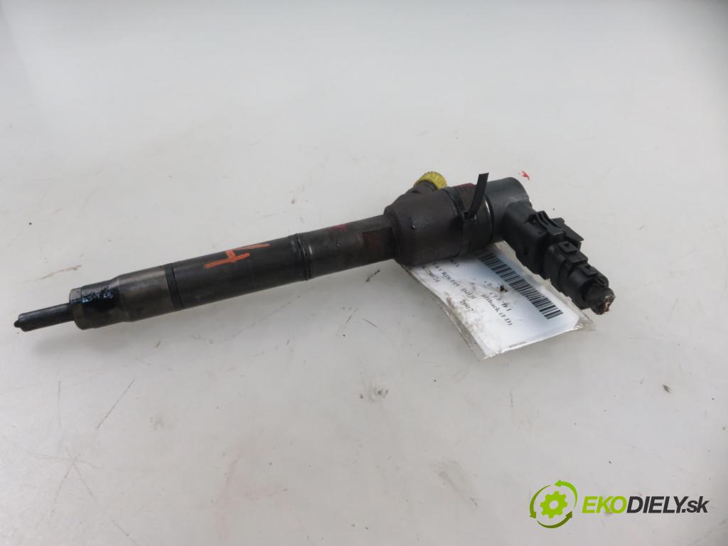 KIA CEE'D liftback (ED) HB 2007 85,00 1.6 CRDi 115 - D4FB 1582,00 vstrekovač 338002A400 ; 0445110256 (Vstrekovače)