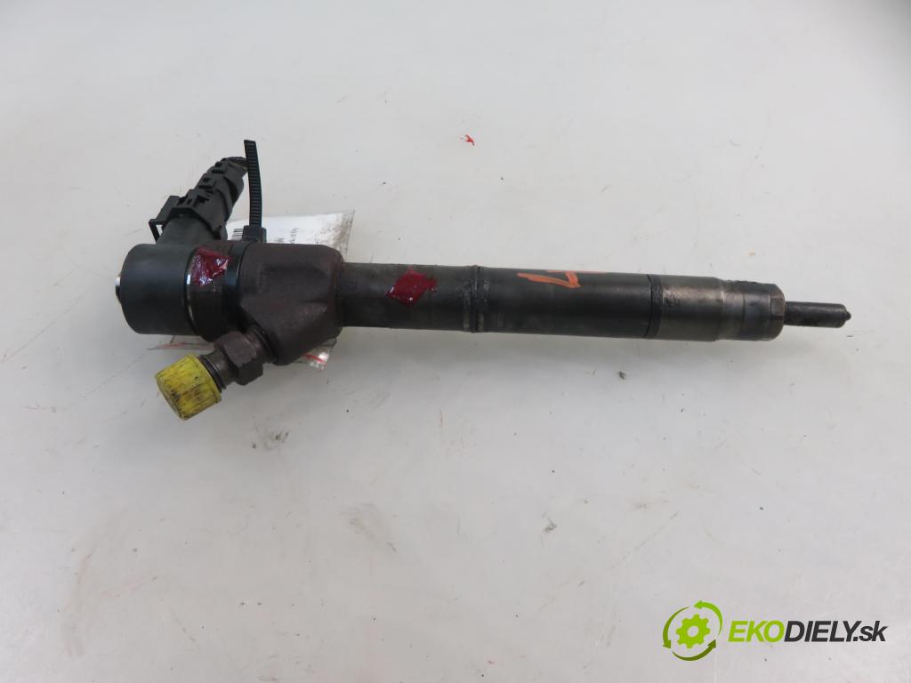 KIA CEE'D liftback (ED) HB 2007 85,00 1.6 CRDi 115 - D4FB 1582,00 vstrekovač 338002A400 ; 0445110256 (Vstrekovače)