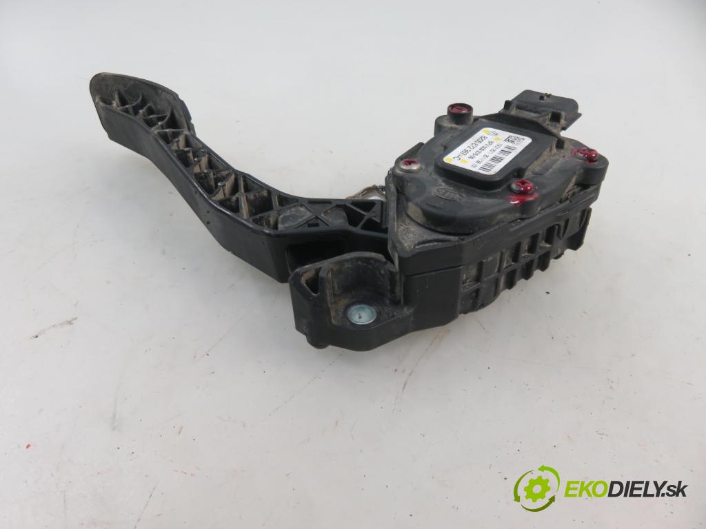 RENAULT MASTER III Skrzynia (FV) FURGON 2011 74,00 2.3 dCi 100 FWD - M9T 676 2298,00 Potenciometer plynového pedálu 8200672367C ; 6PV00997800 (Pedále)