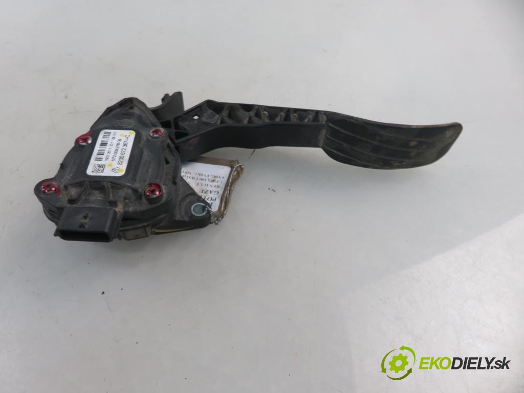 RENAULT MASTER III Skrzynia (FV) FURGON 2011 74,00 2.3 dCi 100 FWD - M9T 676 2298,00 Potenciometer plynového pedálu 8200672367C ; 6PV00997800 (Pedále)