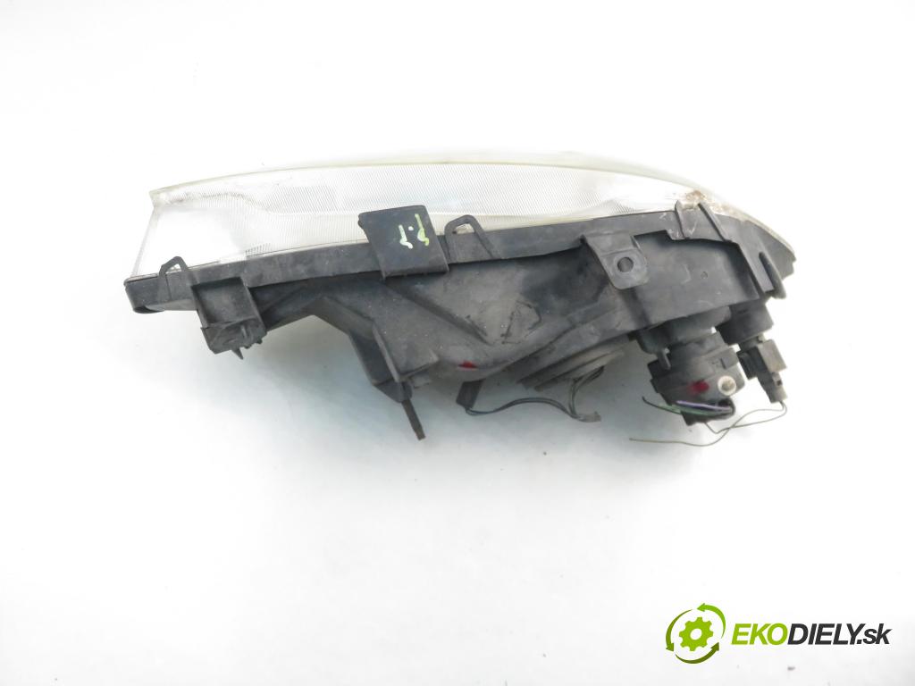 RENAULT MEGANE I (BA0/1_) HB 1999 55,00 1.4 e (BA0E, BA0V) - E7J 626 1390,00 Svetlo PP