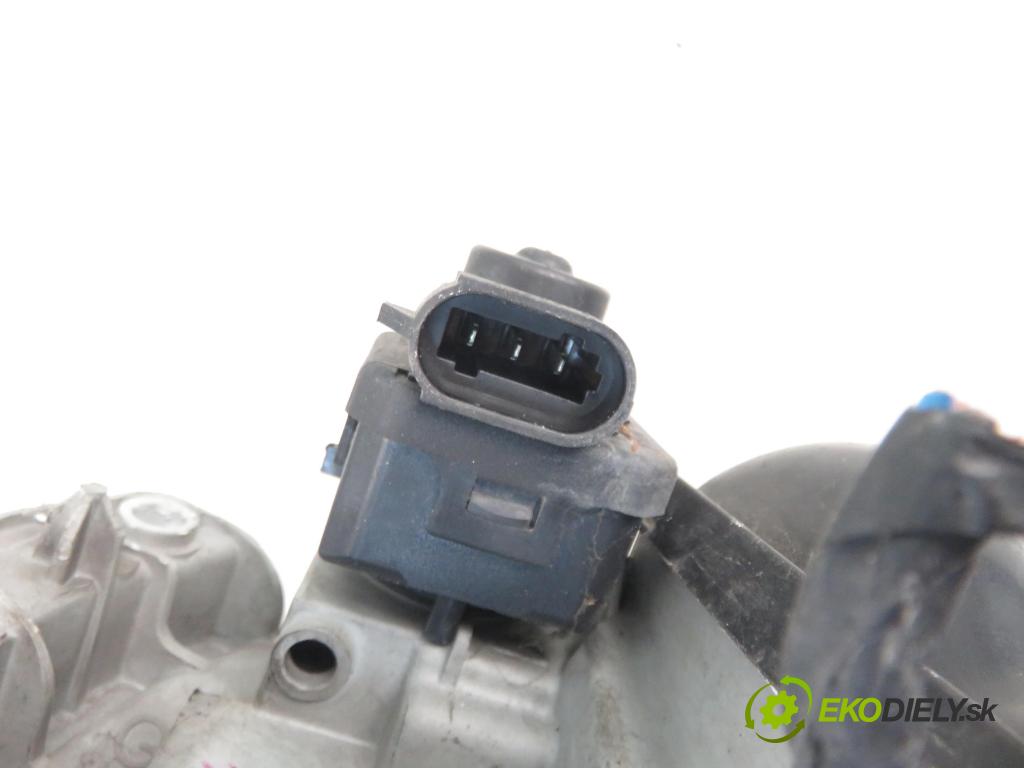RENAULT TWINGO I (C06_) HB 2002 44,00 1.2 16V (C060) - D4F 708 1149,00 Svetlo LP 