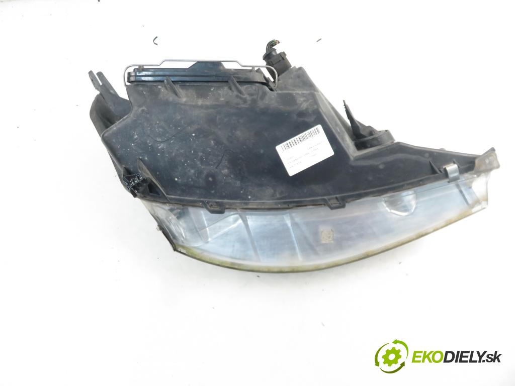 FORD FOCUS (DAW, DBW) HB 2001 66,00 1.8 TDDi 90- C9DB 1753,00 Svetlo LP 2M5113101BD