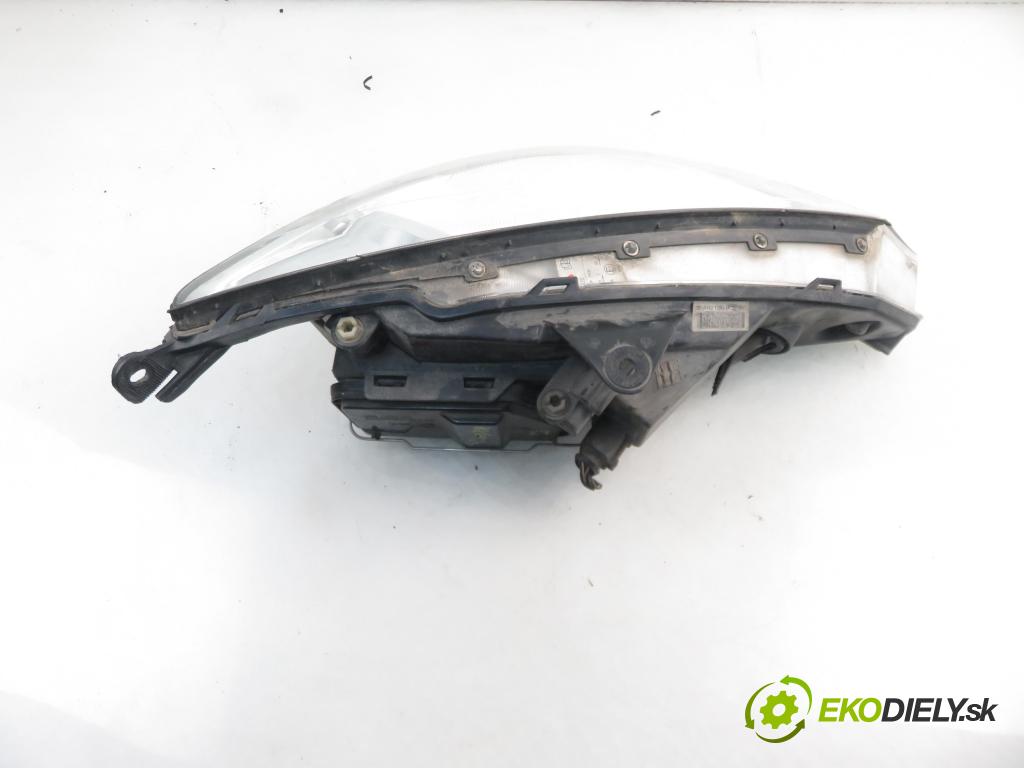 FORD FOCUS (DAW, DBW) HB 2001 66,00 1.8 TDDi 90- C9DB 1753,00 Svetlo LP 2M5113101BD