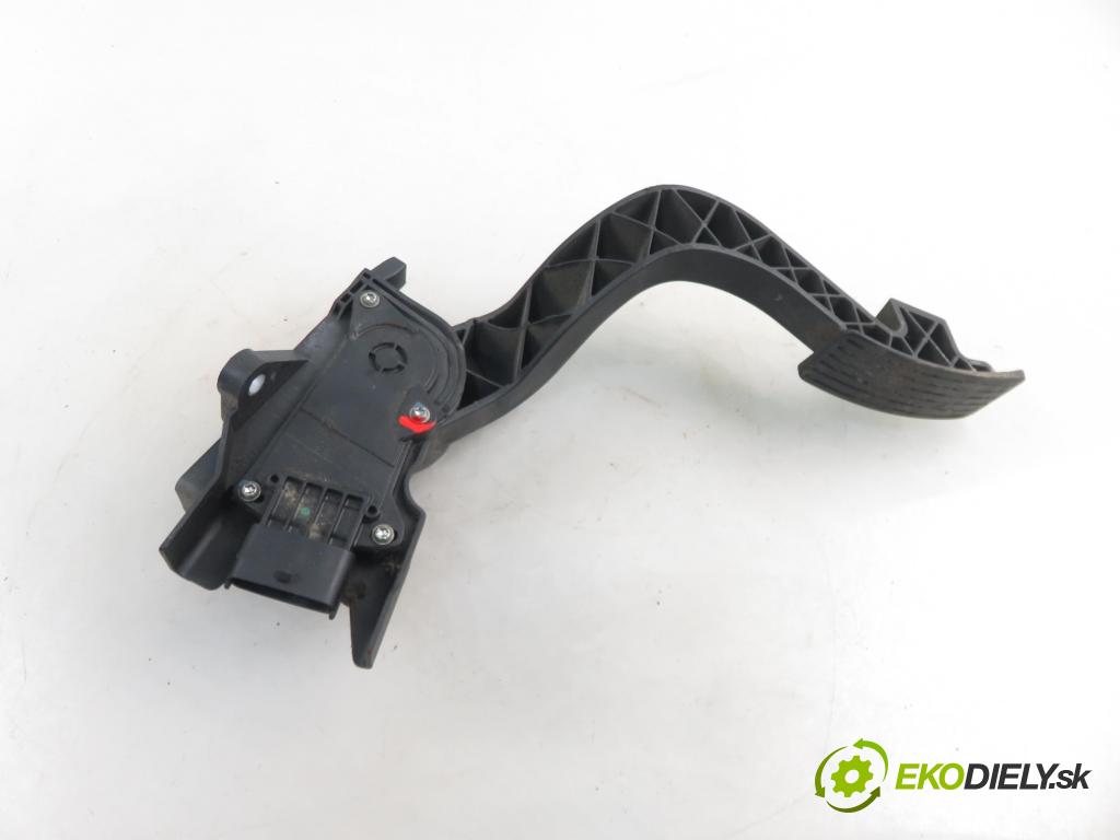 PEUGEOT BOXER Skrzynia FURGON 2007 116,00 3.0 HDi 160 - F1CE0481D (F30DT) 2999,00 Potenciometer plynového pedálu 0280755049 ; 1349820080 (Pedále)