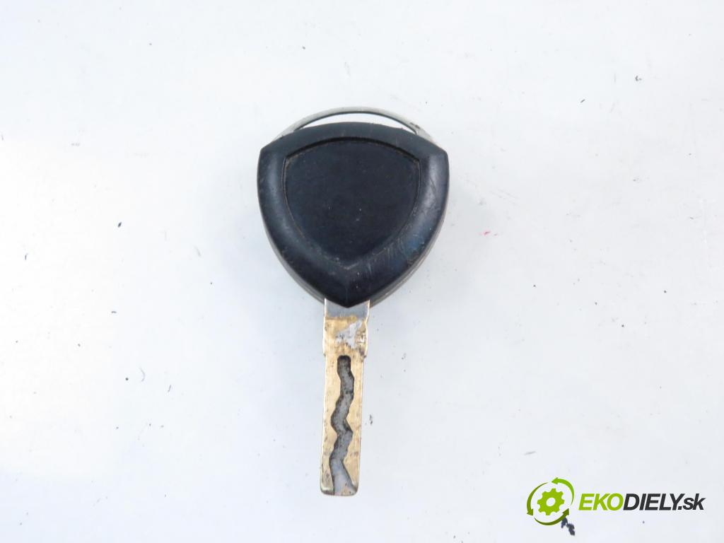 LANCIA LYBRA (839_) SEDAN 2001 96,00 1.8 16V (839AXB1A, 839AXG1A) - 839 A4.000 1747,00 spinačka 05521B365 (Spínacie skrinky a kľúče)