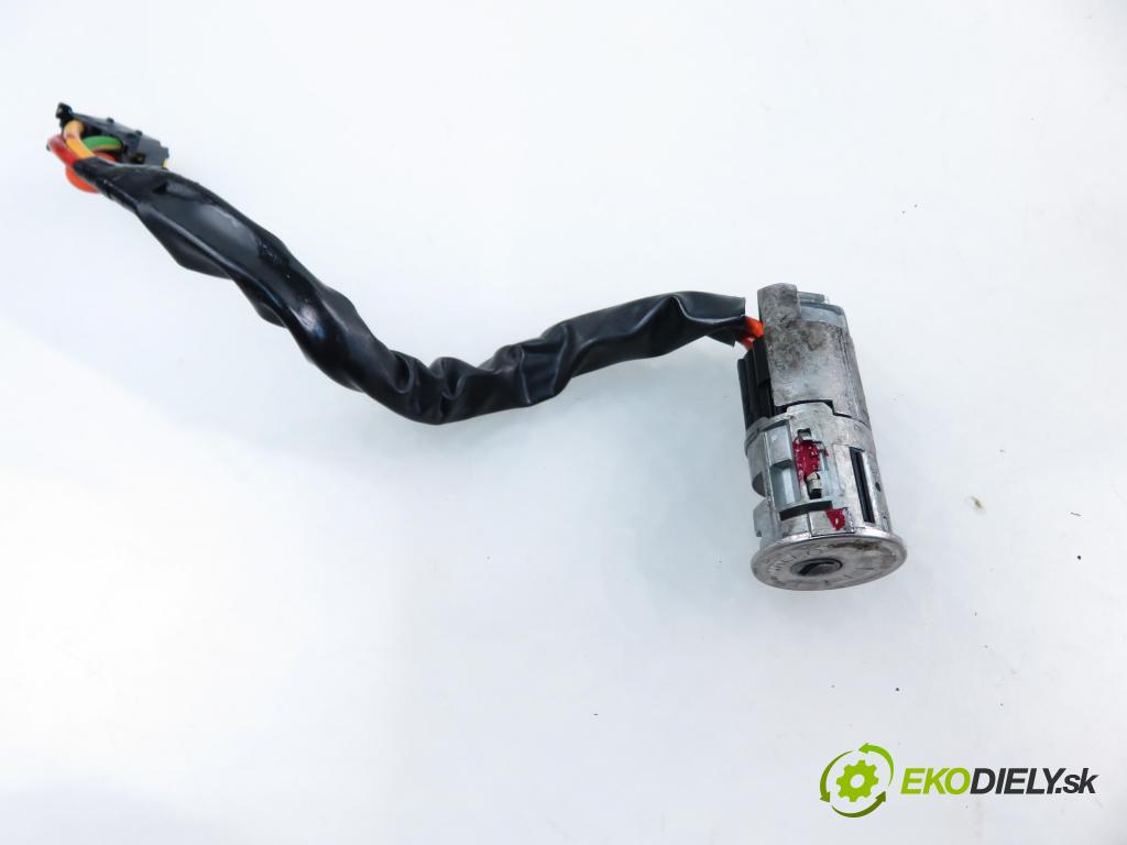 DACIA LOGAN MCV (KS_) KOMBI 2010 64,00 1.6 - K7M 710 1598,00 spinačka  (Spínacie skrinky a kľúče)