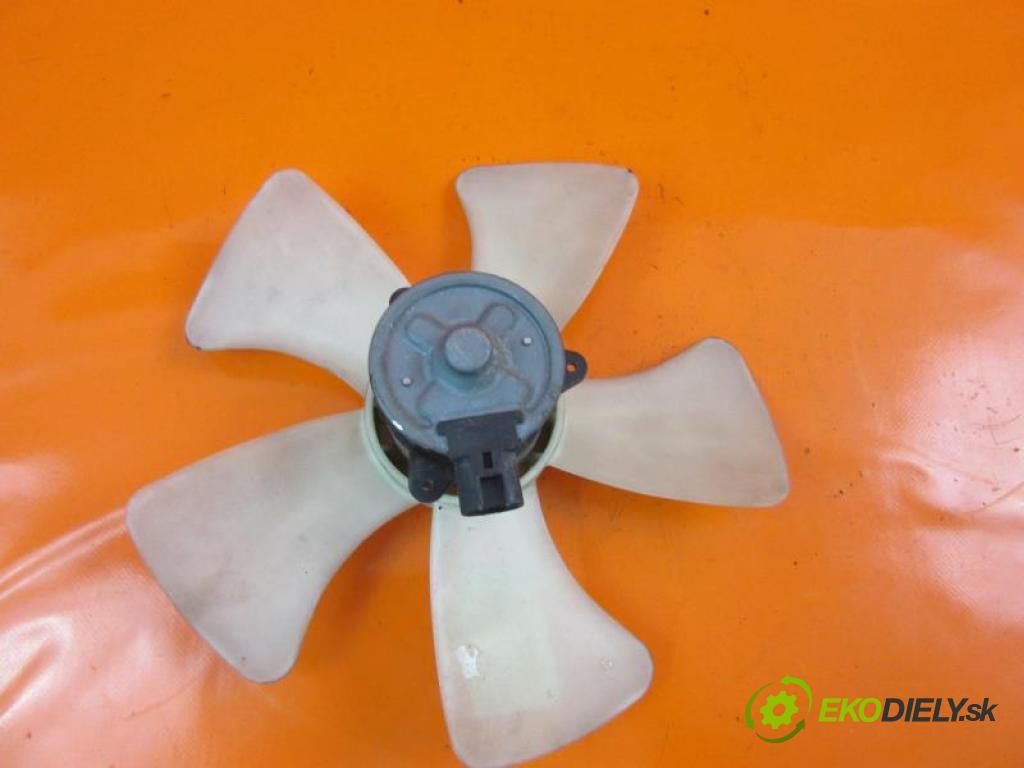 DAIHATSU SIRION 1.3  manual 5 - stupňová  91 km  ventilátor chladič 2635005480 (Ventilátory)