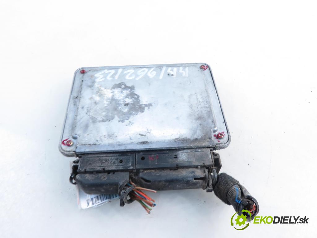 OPEL ASTRA G liftback (T98) HB 1999 60,00 2.0 DI - Y 20 DTL 1995,00 Riadiaca jednotka Motor 09133267 ; 0281001869