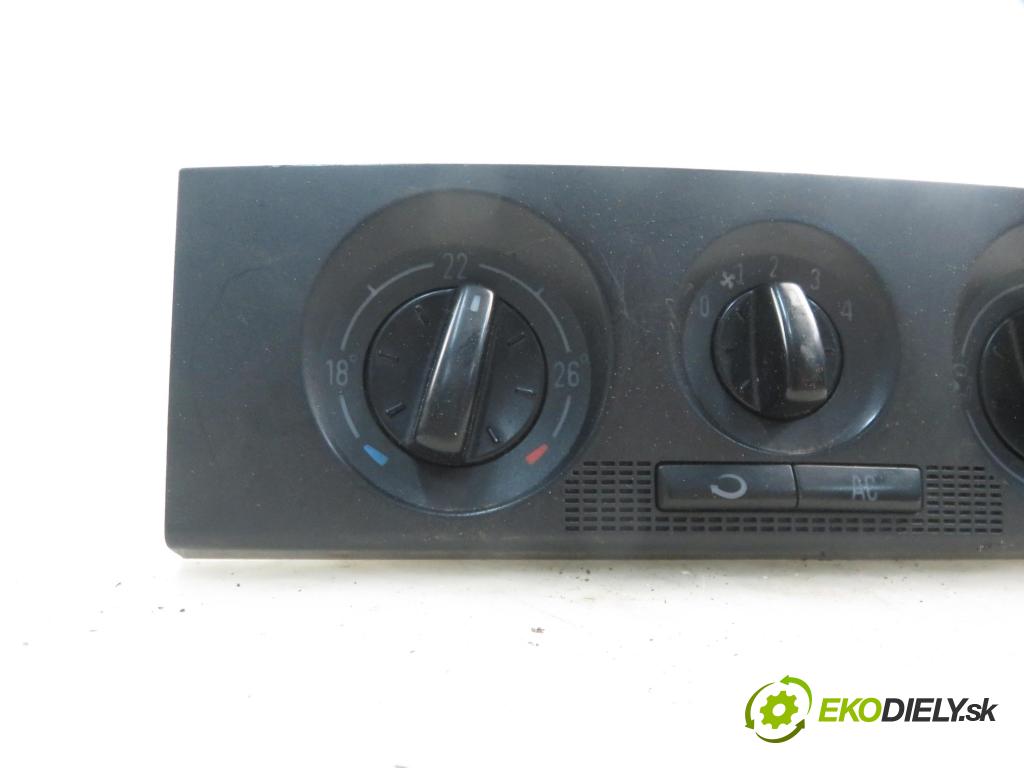 SKODA FABIA I Combi (6Y5) KOMBI 2002 74,00 1.9 TDI - ATD 1896,00 Panel topení KLIMATIZACE: