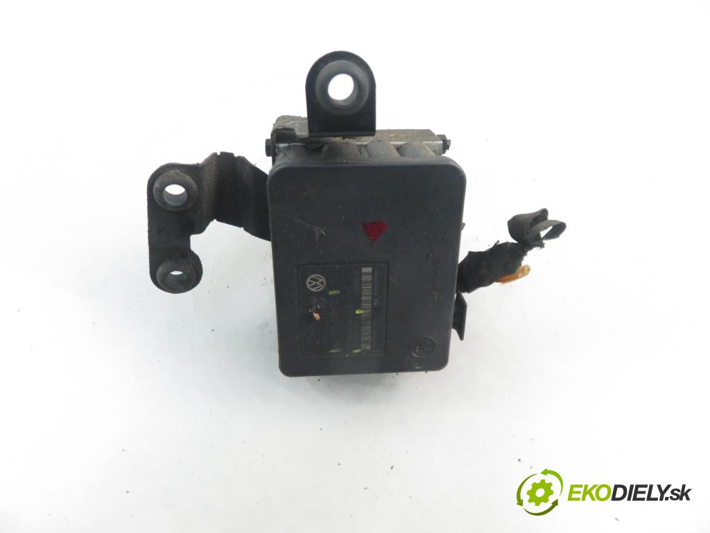 AUDI A3 (8L1) HB 2000 75,00 1.6 - AVU 1595,00 Pumpa ABS 1J0614117E ; 1C0907379C ; 10096003113 (Pumpy ABS)