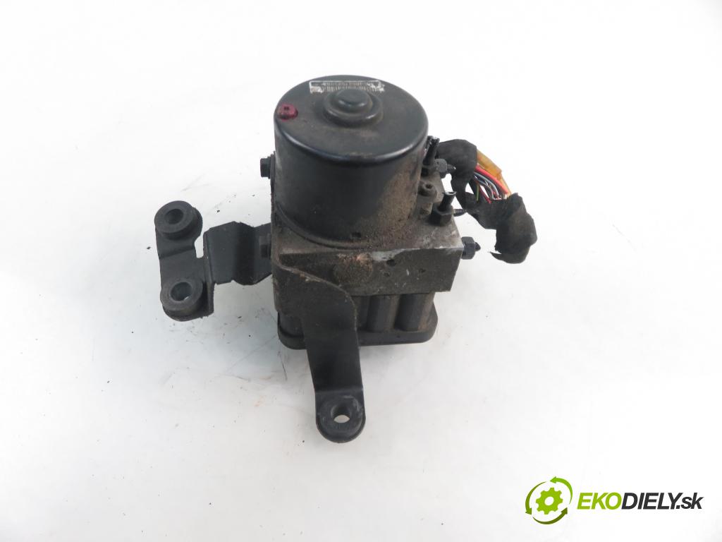 AUDI A3 (8L1) HB 2000 75,00 1.6 - AVU 1595,00 Pumpa ABS 1J0614117E ; 1C0907379C ; 10096003113 (Pumpy ABS)