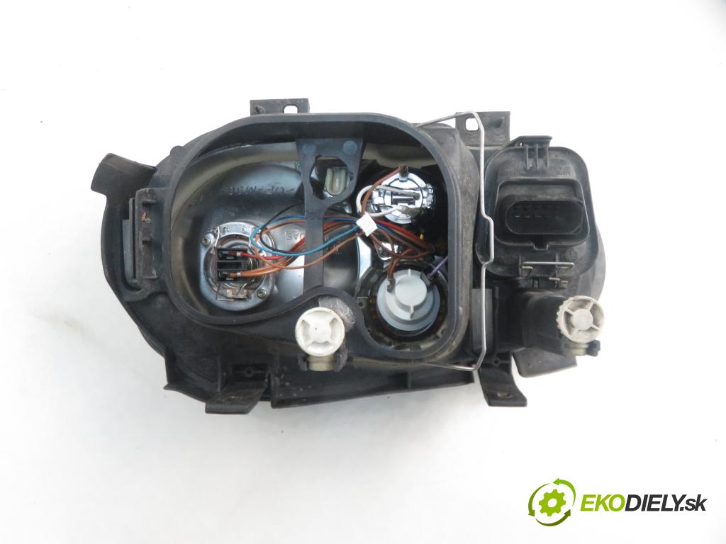 VW GOLF IV (1J1) HB 1998 50,00 1.9 SDI - AGP 1896,00 Svetlo PP 1J2941016B