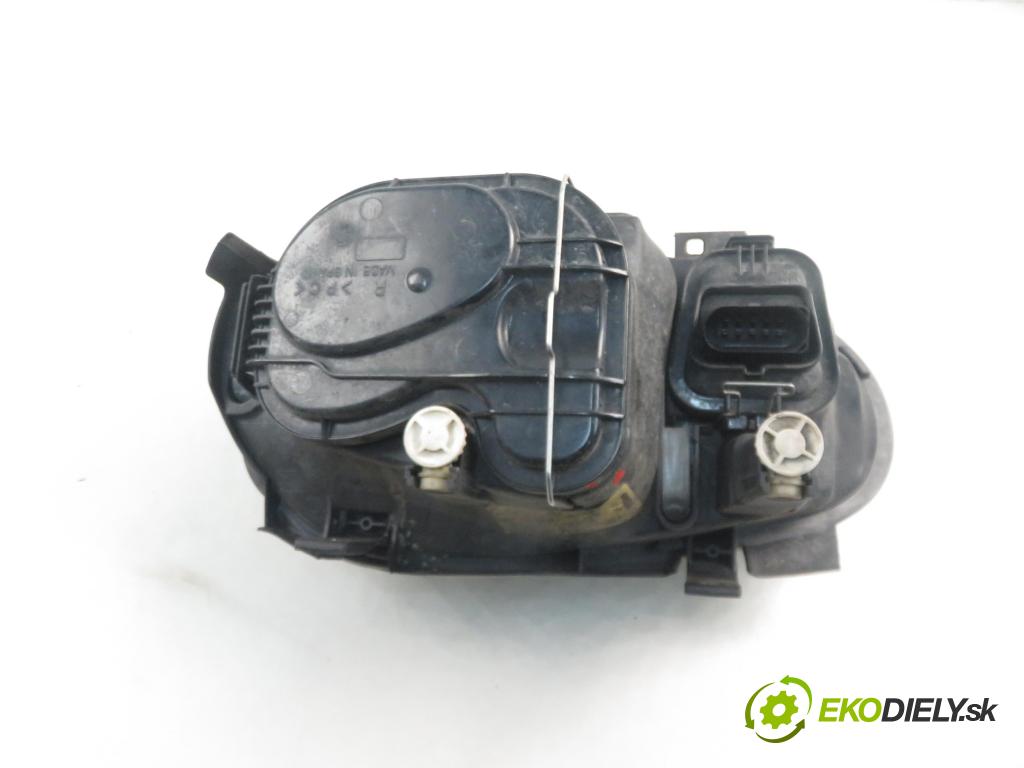 VW GOLF IV (1J1) HB 1998 50,00 1.9 SDI - AGP 1896,00 Svetlo PP 1J2941016B