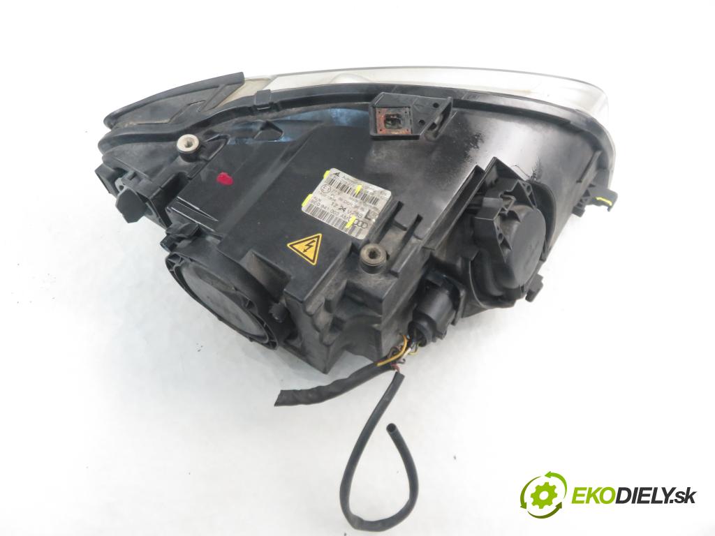 AUDI A4 (8EC, B7) SEDAN 2006 147,00 2.0 TFSI quattro - BPG 1984,00 Svetlo LP 8E0941003AM ; 0301219271
