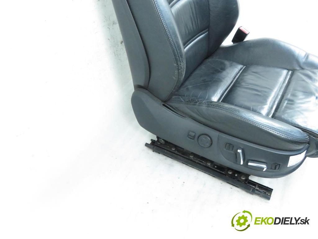 AUDI A8 D3 (4E2, 4E8) SEDAN 2003 246,00 4.2 quattro - BFM 4172,00 Sedadlá, sedačky