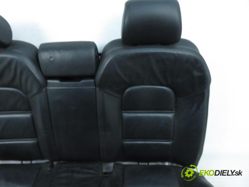AUDI A8 D3 (4E2, 4E8) SEDAN 2003 246,00 4.2 quattro - BFM 4172,00 Sedadlá, sedačky