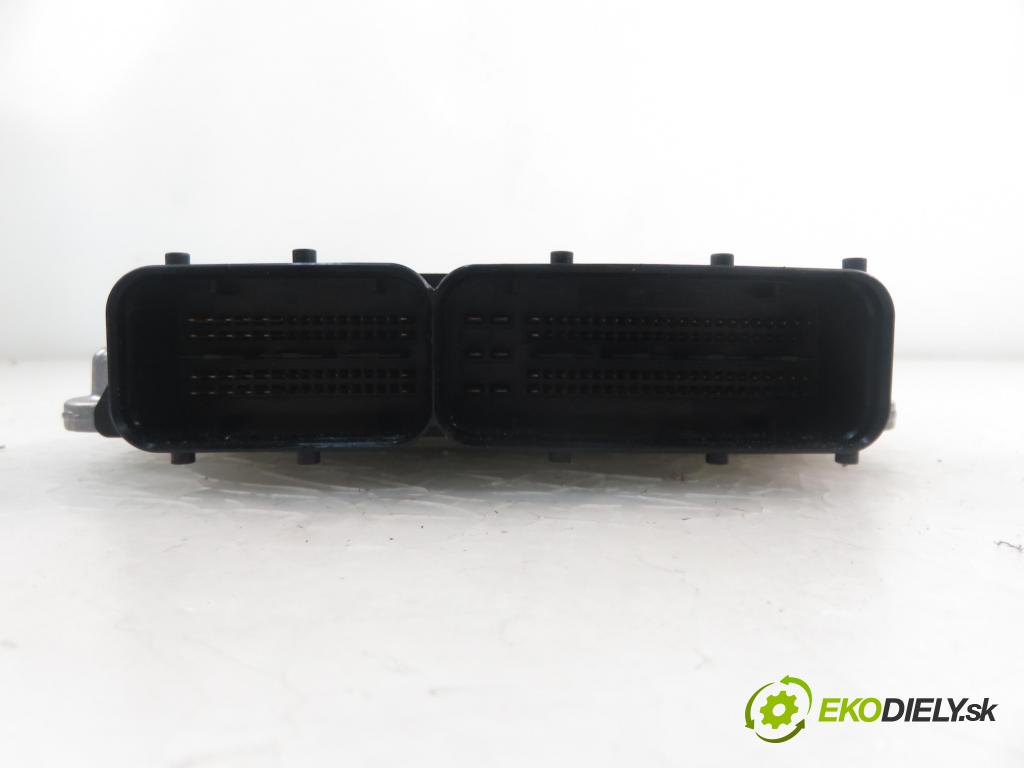 AUDI A4 (8EC, B7) SEDAN 2006 147,00 2.0 TFSI quattro - BPG 1984,00 Riadiaca jednotka Motor 8E0910115M ; 0261S02223