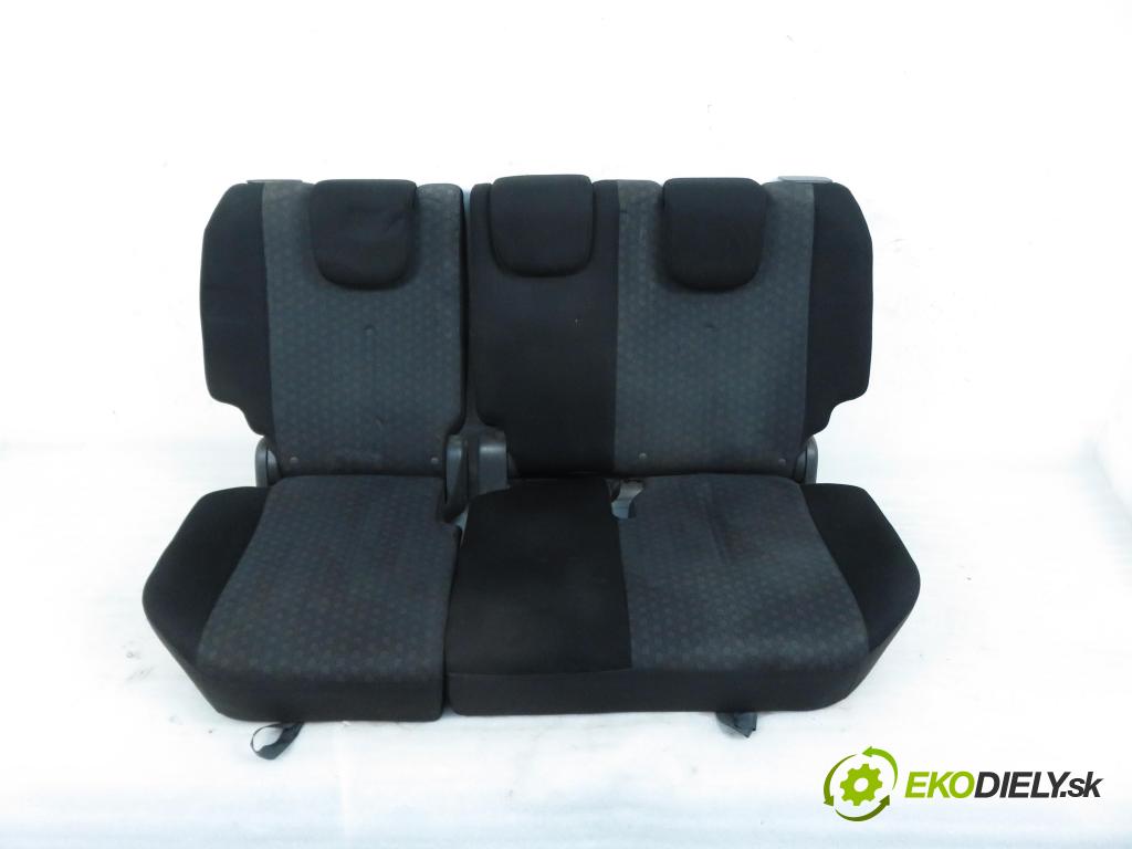 TOYOTA URBAN CRUISER (_P1_) CROSSOVER 2009 66,00 1.4 D-4D 4WD 90 - 1ND-TV 1364,00 Sedadlá, sedačky