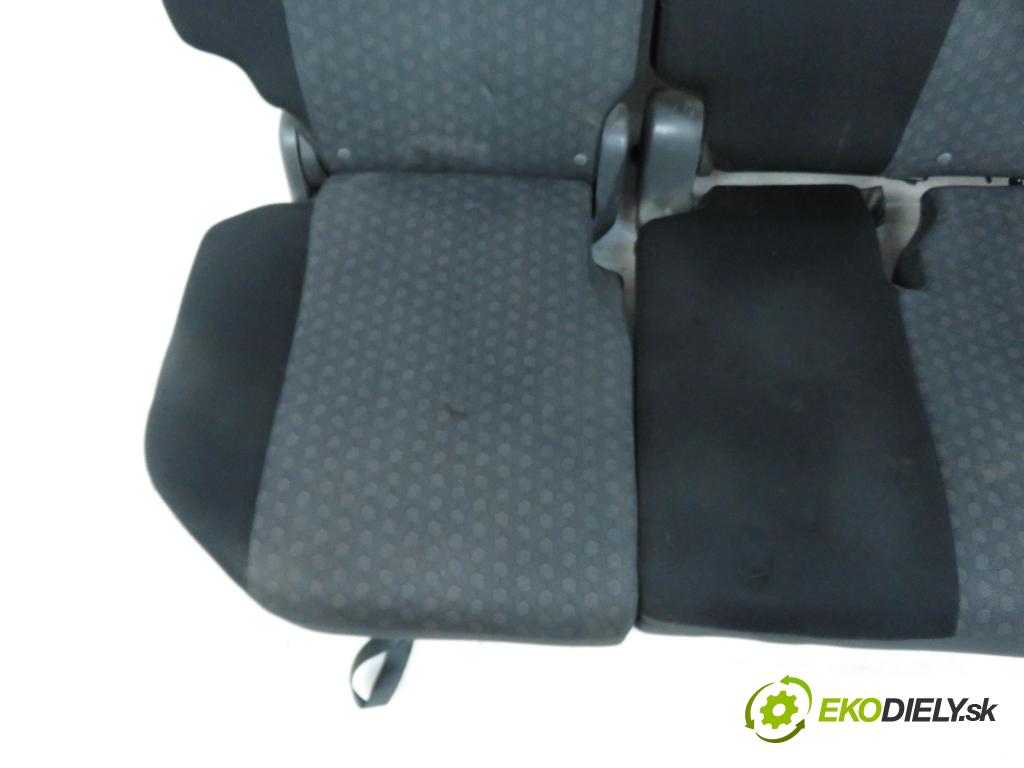 TOYOTA URBAN CRUISER (_P1_) CROSSOVER 2009 66,00 1.4 D-4D 4WD 90 - 1ND-TV 1364,00 Sedadlá, sedačky