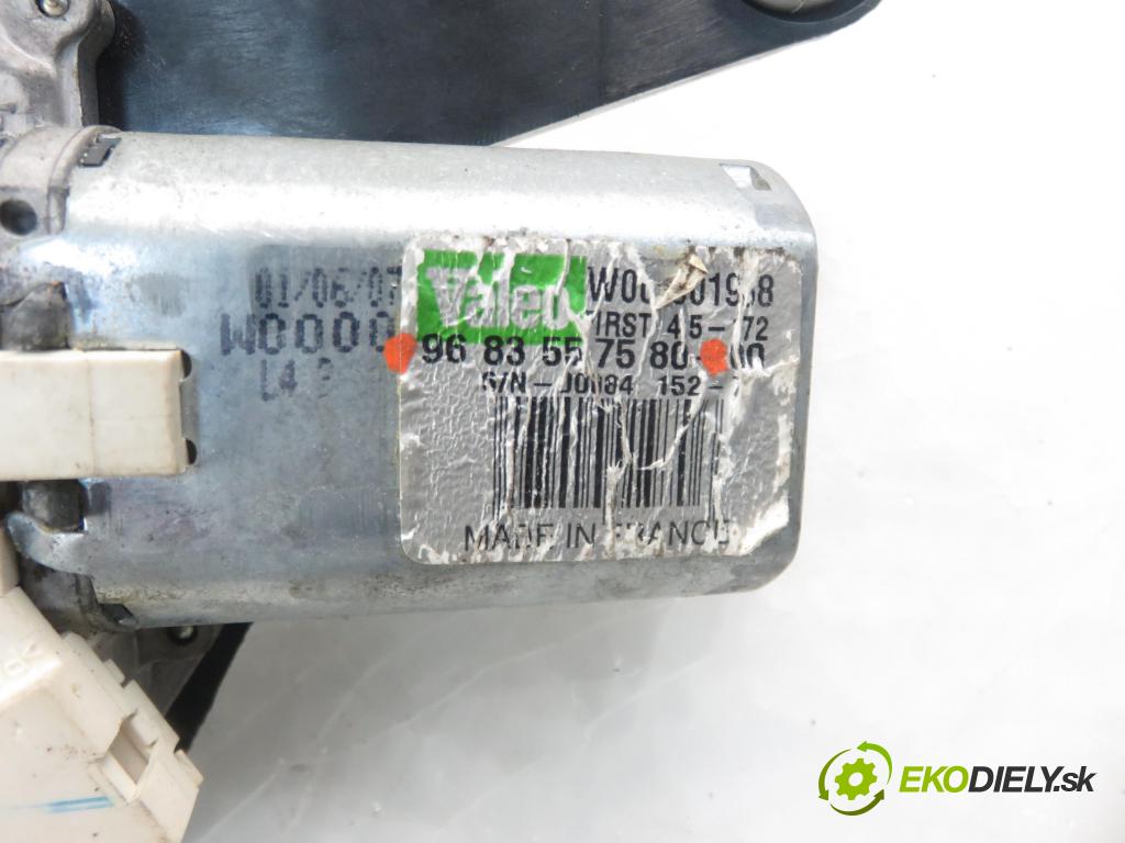 CITROEN C2 (JM_) HB 2007 44,00 1.1 - HFX (TU1JP) 1124,00 Motorček stierače zadné 9683557580