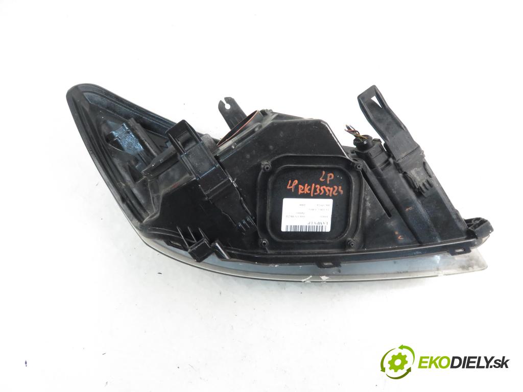 FORD FOCUS II Turnier (DA_, FFS, DS) KOMBI 2008 80,00 1.6 TDCi - G8DA 1560,00 Svetlo LP