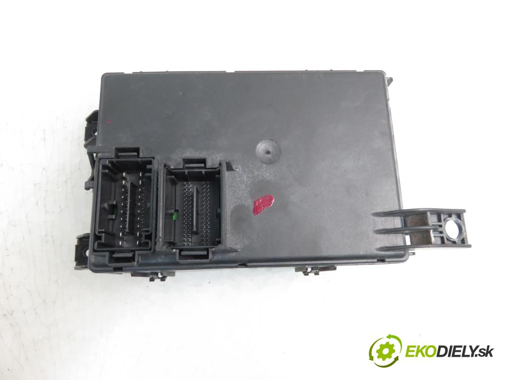 FIAT GRANDE PUNTO (199_) HB 2006 57,00 1.4 - 350 A1.000 1368,00 MODUL BSI 517817570